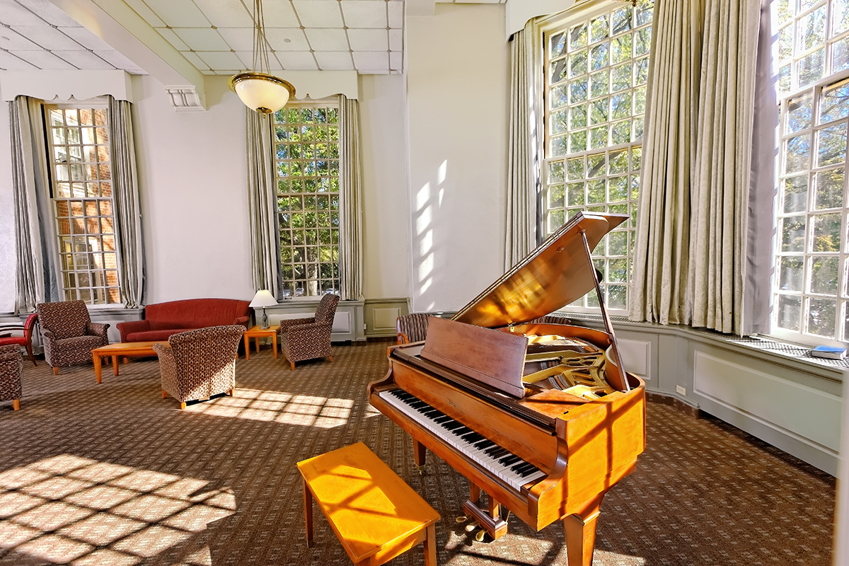 C. 2010-17 The House of NyghtFalcon. All Rights Reserved.