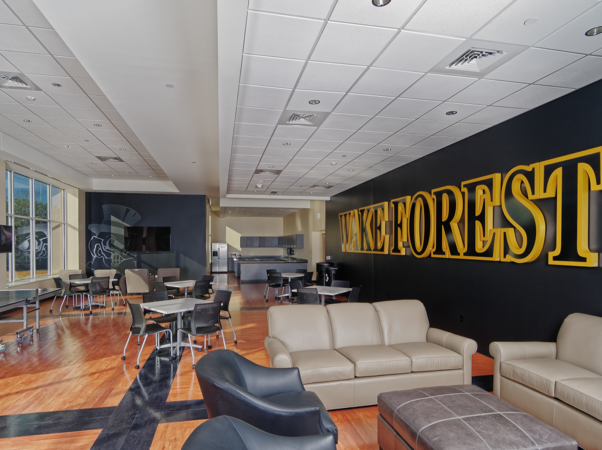 C. 2010-17 The House of NyghtFalcon. All Rights Reserved.