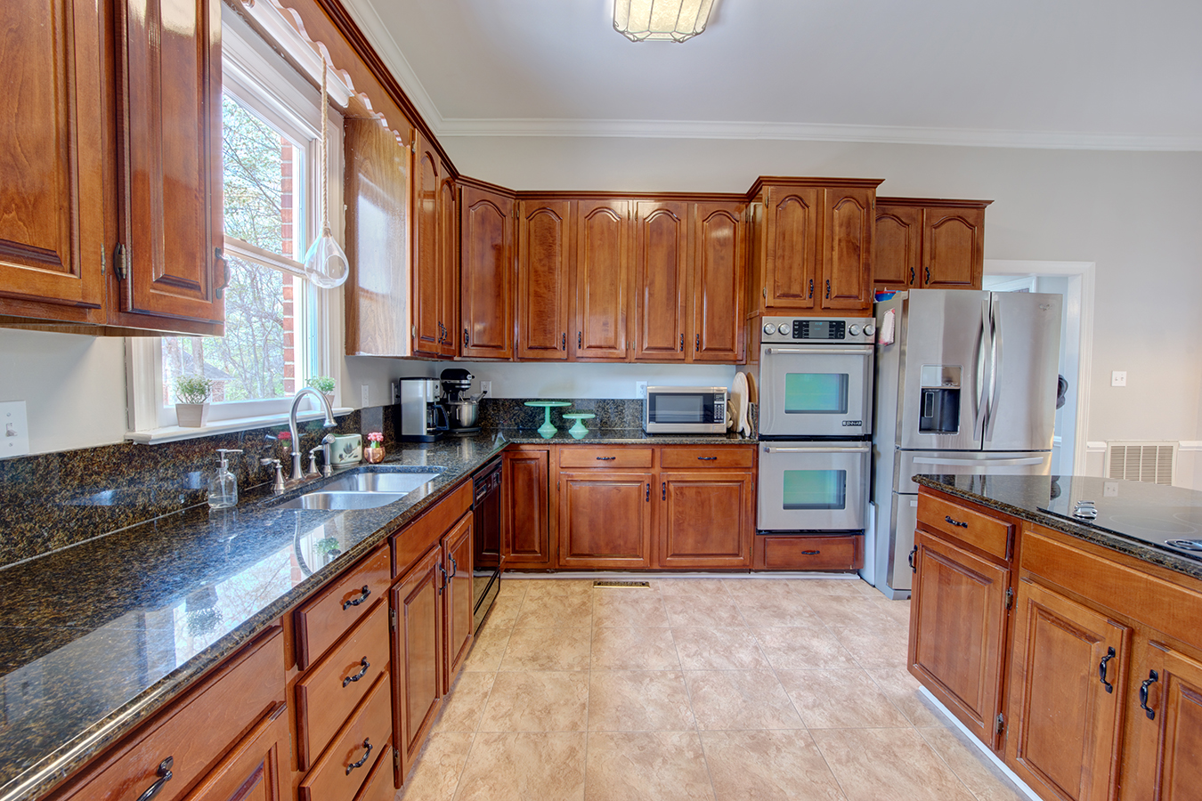 C. 2010-17 The House of NyghtFalcon. All Rights Reserved.