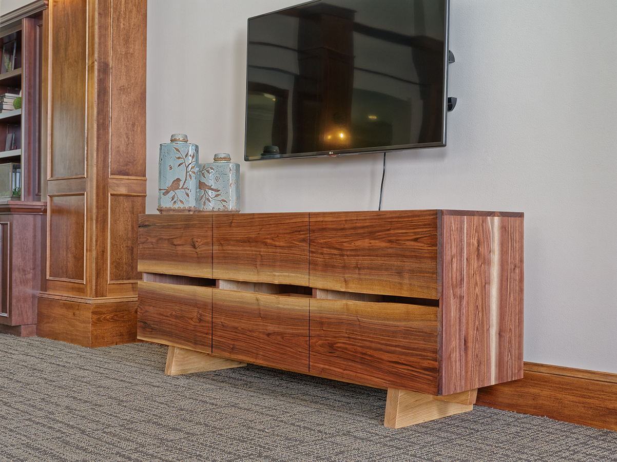 C. 2017 The House of NyghtFalcon. All Rights Reserved.